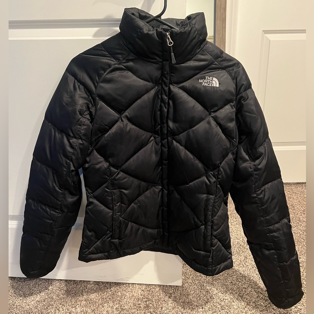 S Black Women’s North Face Coat